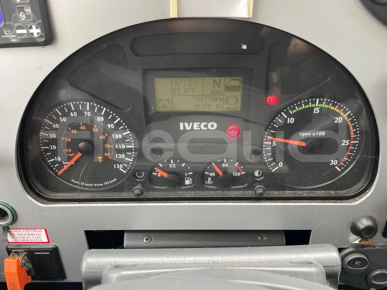 Irisbus 397E.12 - Autocarro: foto 3 Irisbus 397E.12 - Autocarro: foto 3