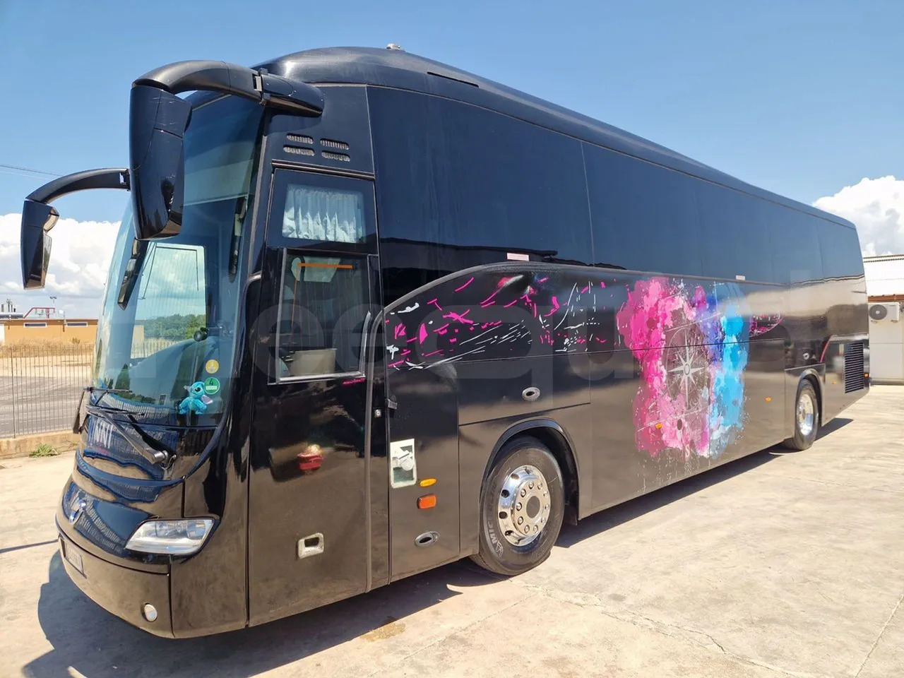 Irisbus Domino - Autocarro: foto 4 Irisbus Domino - Autocarro: foto 4