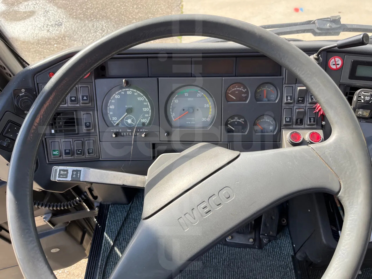 Iveco 380 - Autocarro: foto 3 Iveco 380 - Autocarro: foto 3