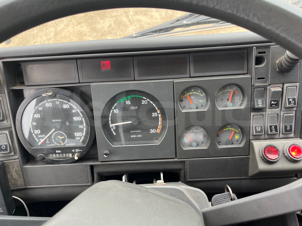 Iveco 380 - Autocarro: foto 3 Iveco 380 - Autocarro: foto 3