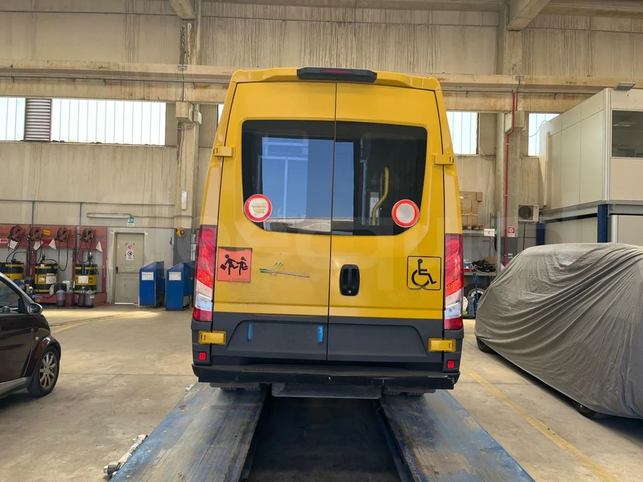 Iveco Daily - Autocarro escolar: foto 5 Iveco Daily - Autocarro escolar: foto 5