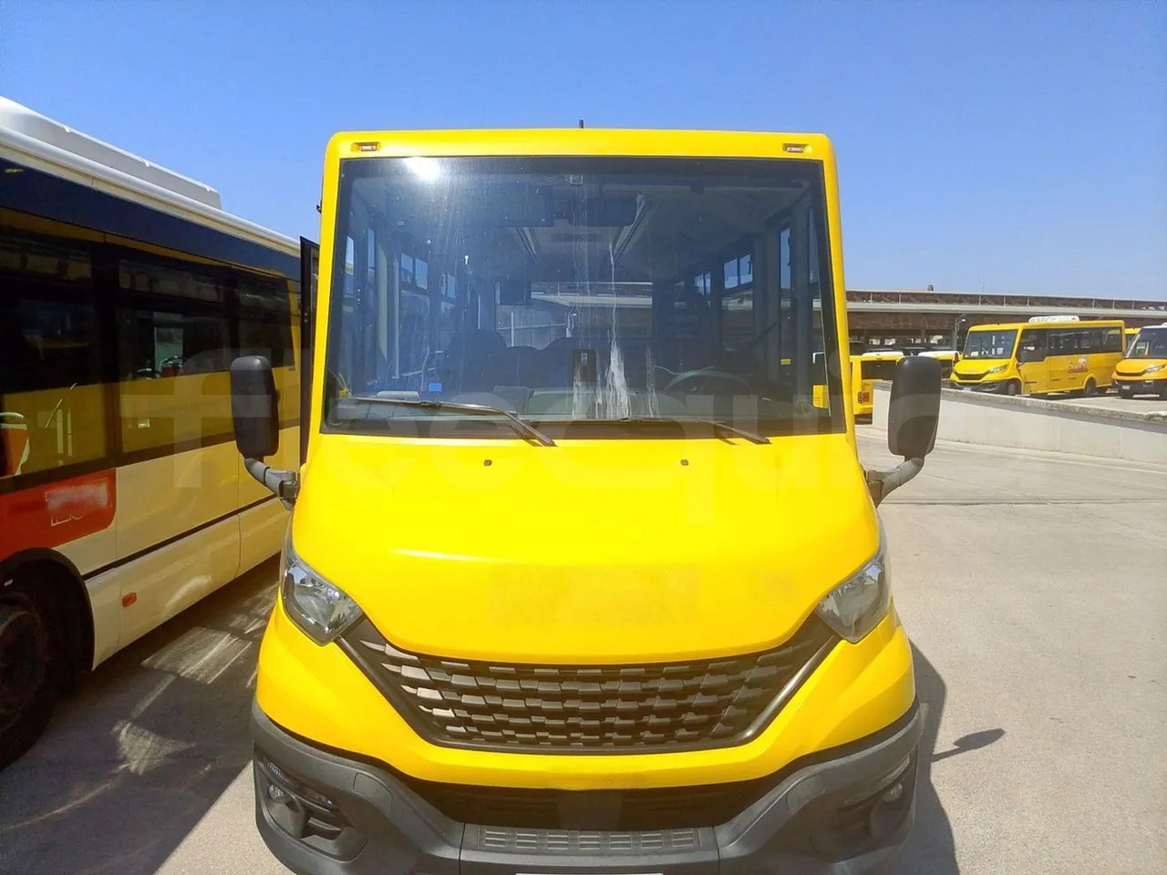 Iveco Indcar - Autocarro escolar: foto 2 Iveco Indcar - Autocarro escolar: foto 2