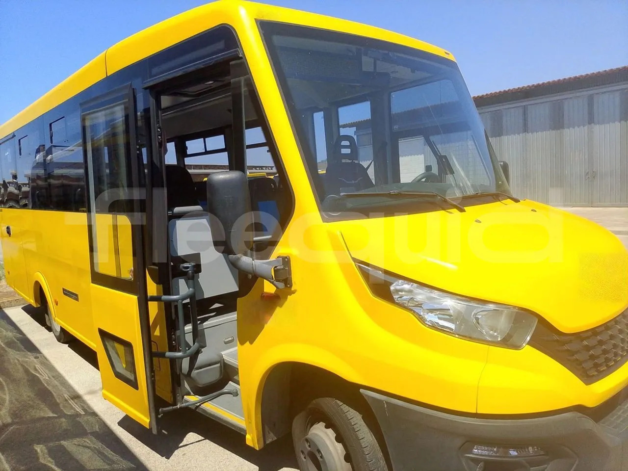 Iveco Indcar - Autocarro escolar: foto 1 Iveco Indcar - Autocarro escolar: foto 1