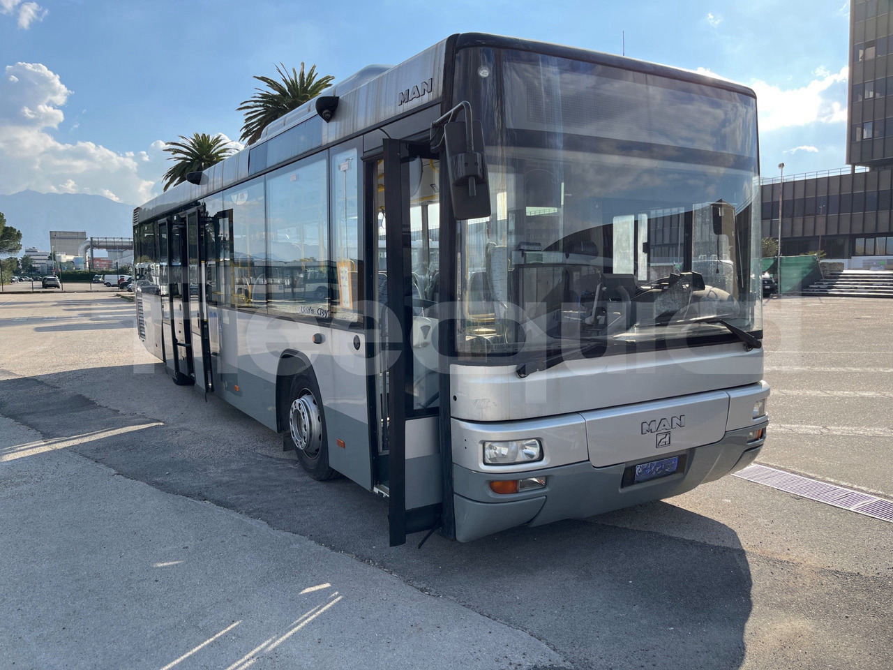 Locação financeira de Man Lion's Classic Man Lion's Classic: foto 10 Locação financeira de Man Lion's Classic Man Lion's Classic: foto 10