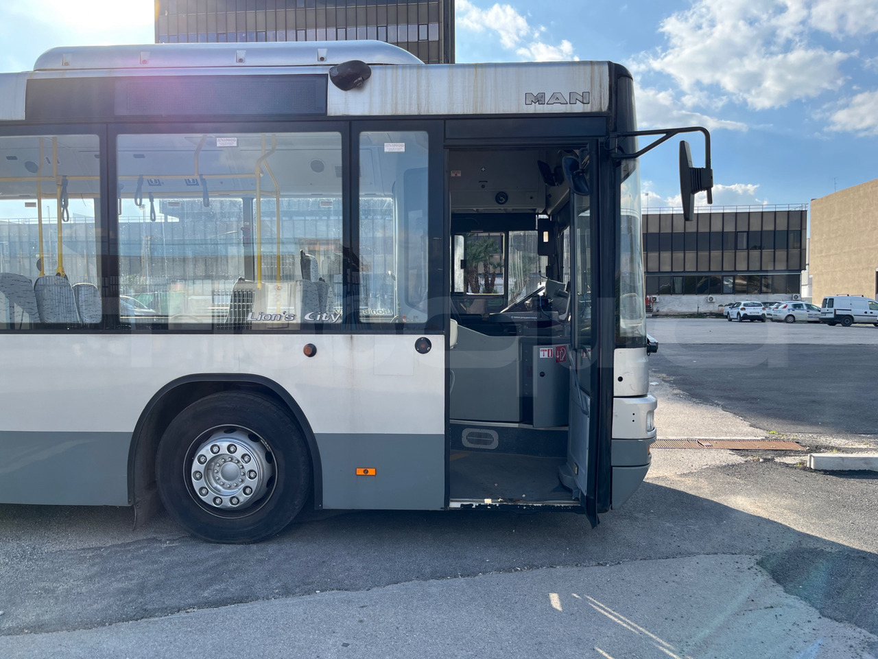 Locação financeira de Man Lion's Classic Man Lion's Classic: foto 13 Locação financeira de Man Lion's Classic Man Lion's Classic: foto 13