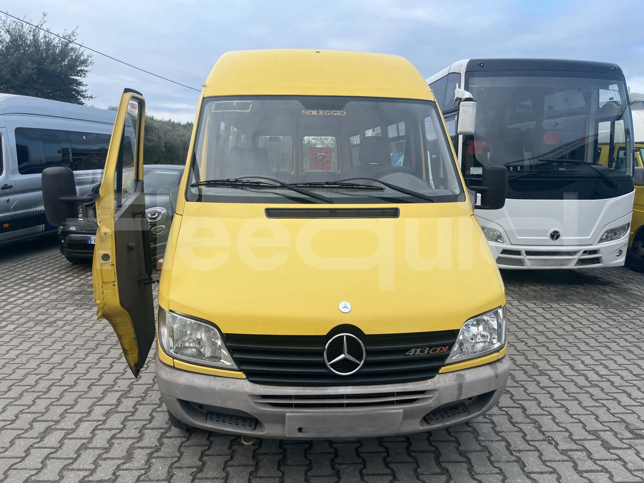 Mercedes-Benz Sprinter - Autocarro escolar: foto 2 Mercedes-Benz Sprinter - Autocarro escolar: foto 2
