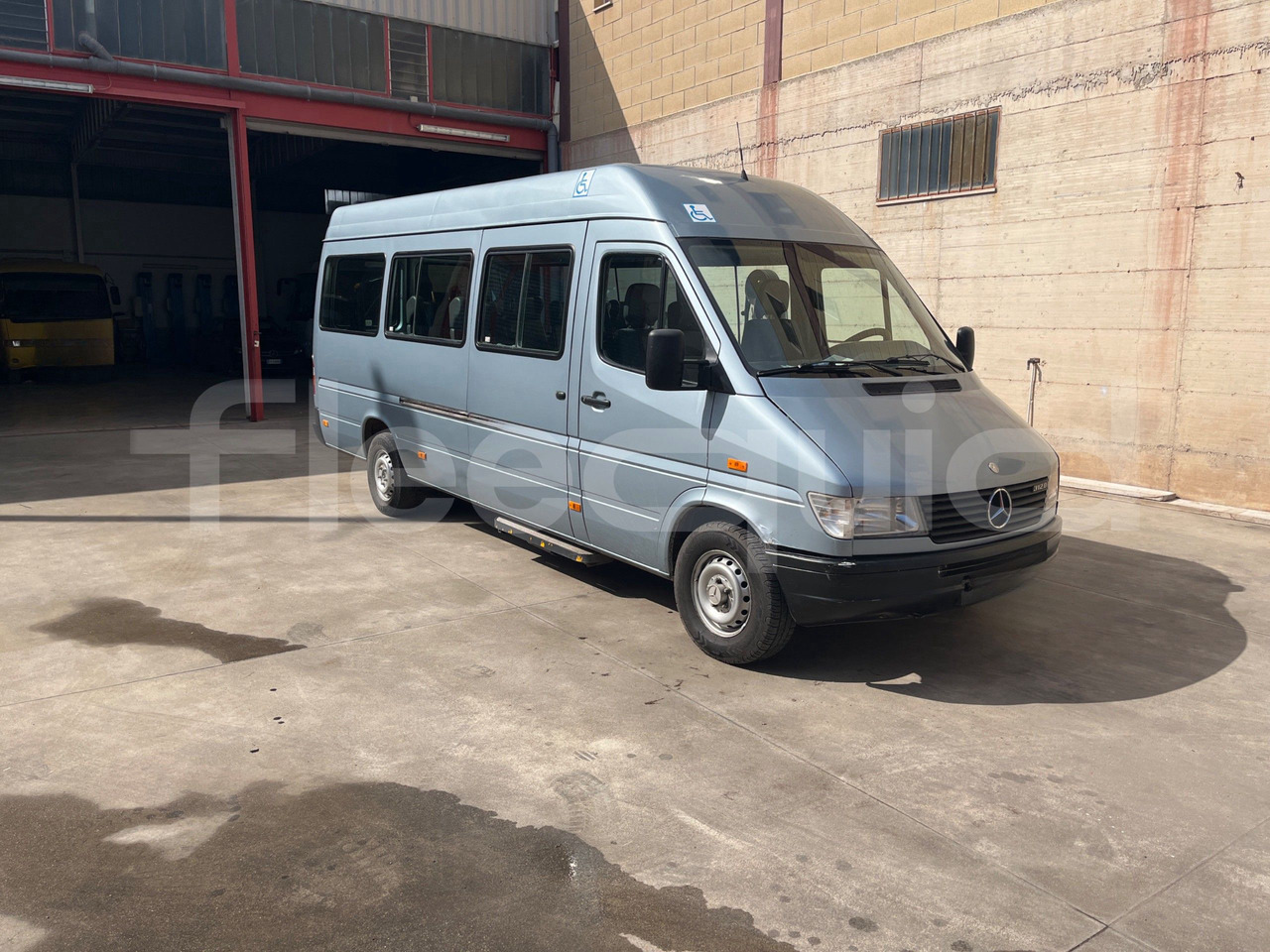 Mercedes-Benz Sprinter - Minibus, Furgão de passageiros: foto 1 Mercedes-Benz Sprinter - Minibus, Furgão de passageiros: foto 1