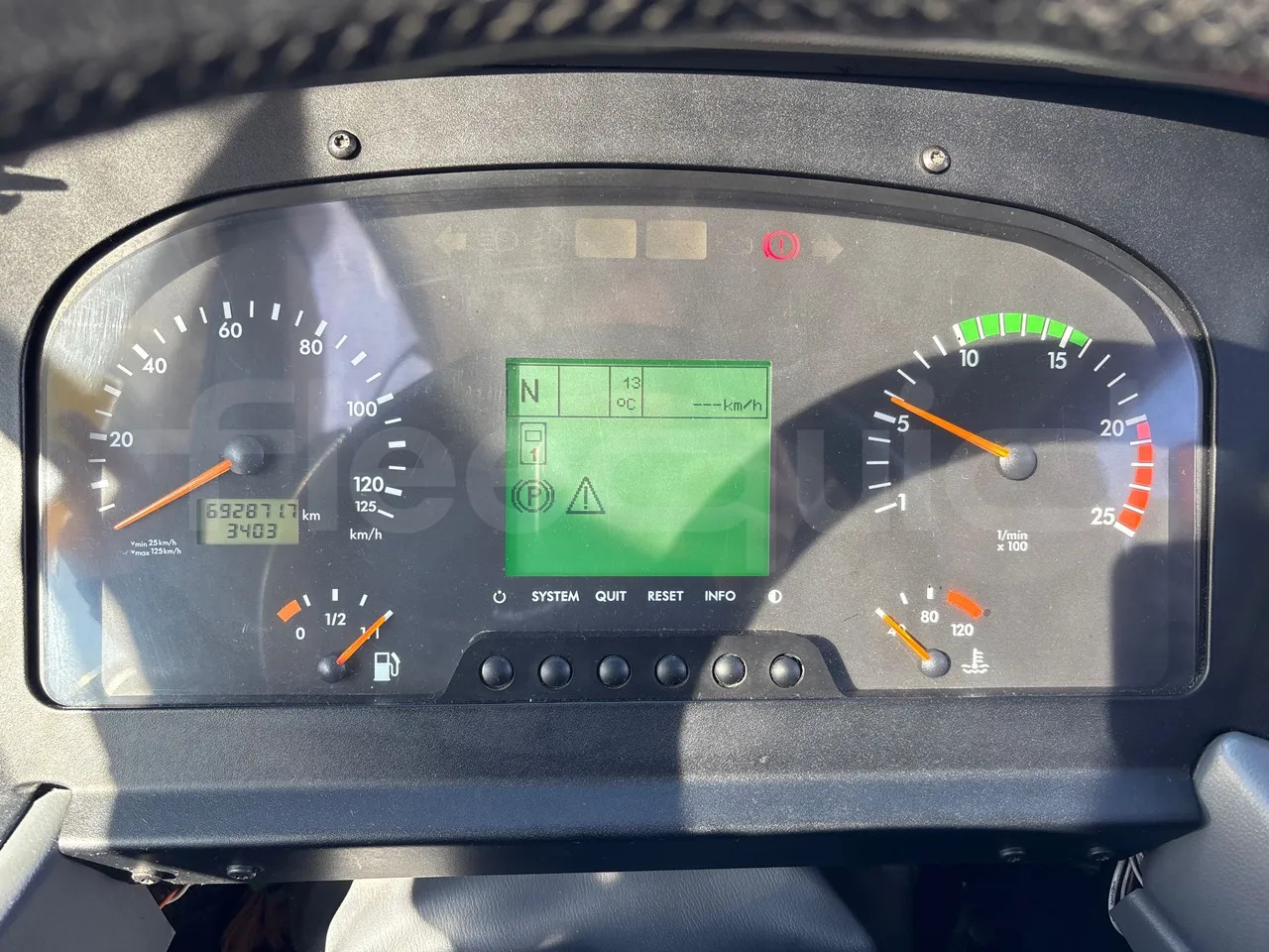 Mercedes-Benz Tourismo - Autocarro: foto 3 Mercedes-Benz Tourismo - Autocarro: foto 3