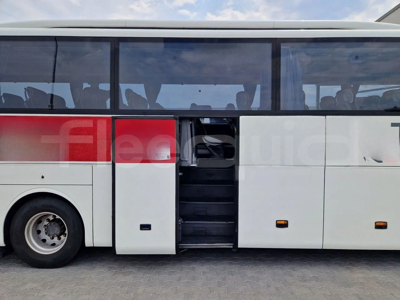 Locação financeira de Mercedes-Benz Tourismo Mercedes-Benz Tourismo: foto 17 Locação financeira de Mercedes-Benz Tourismo Mercedes-Benz Tourismo: foto 17