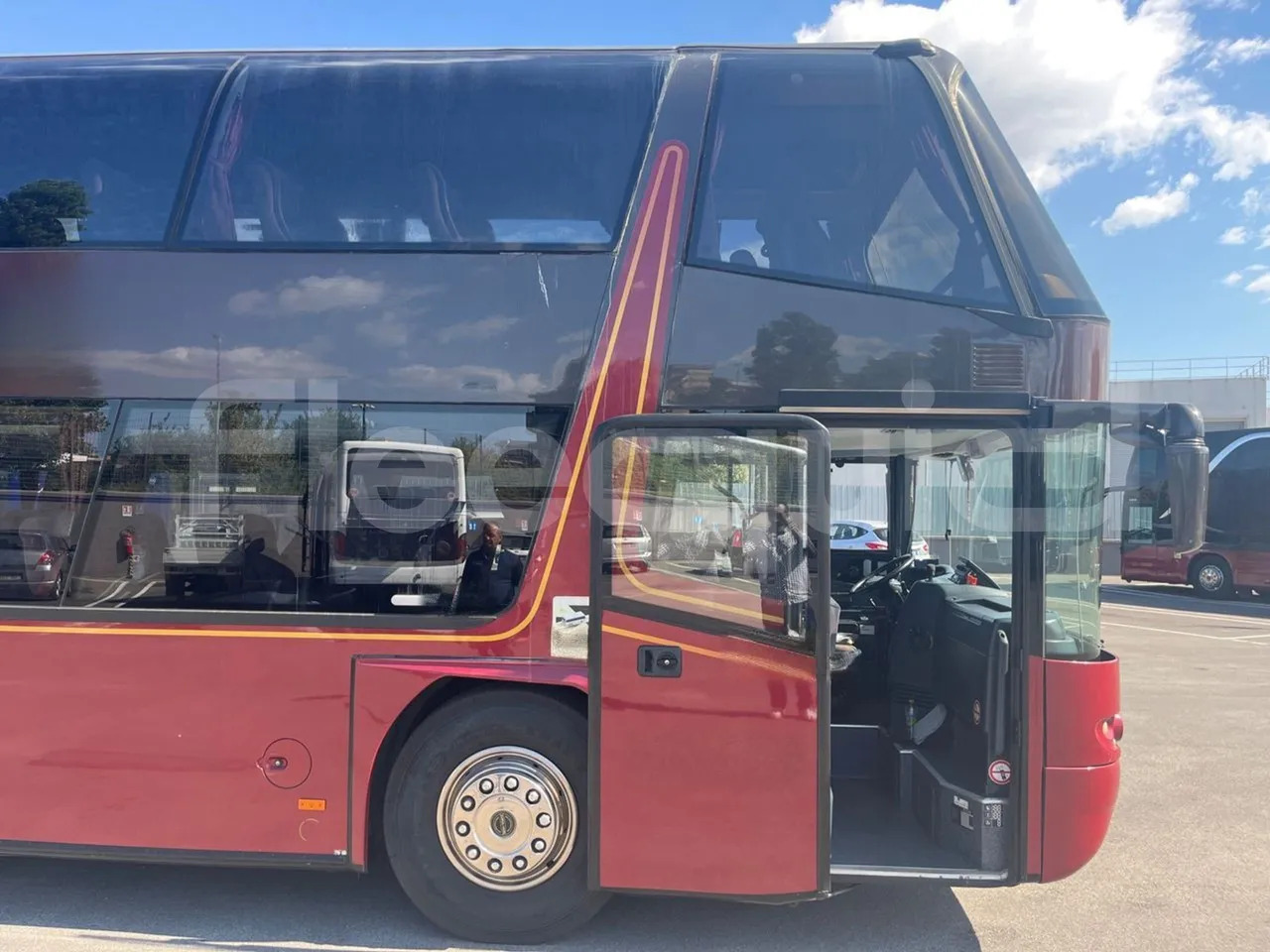 Locação financeira de  Neoplan 1122/3 Neoplan 1122/3: foto 15