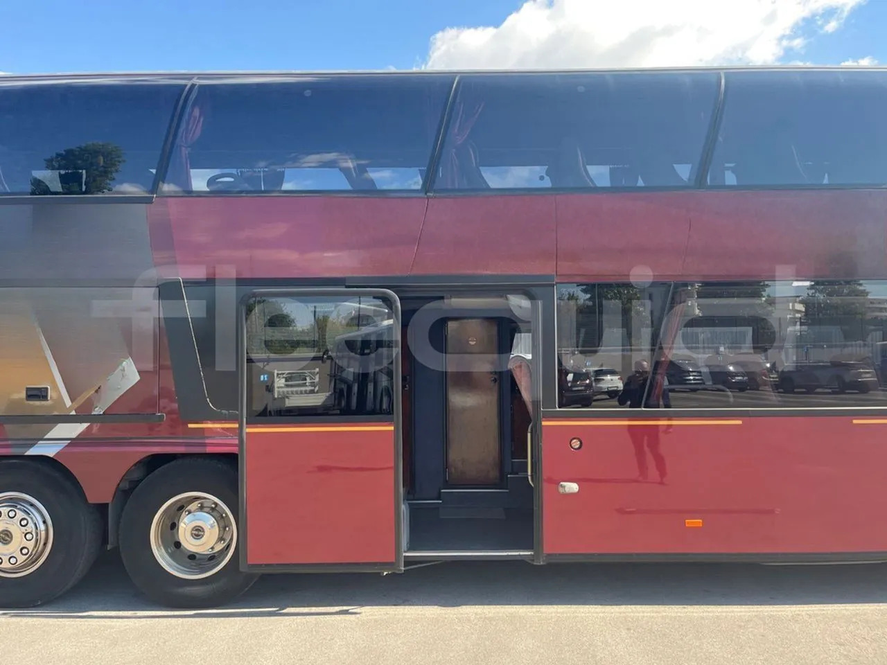 Locação financeira de  Neoplan 1122/3 Neoplan 1122/3: foto 16