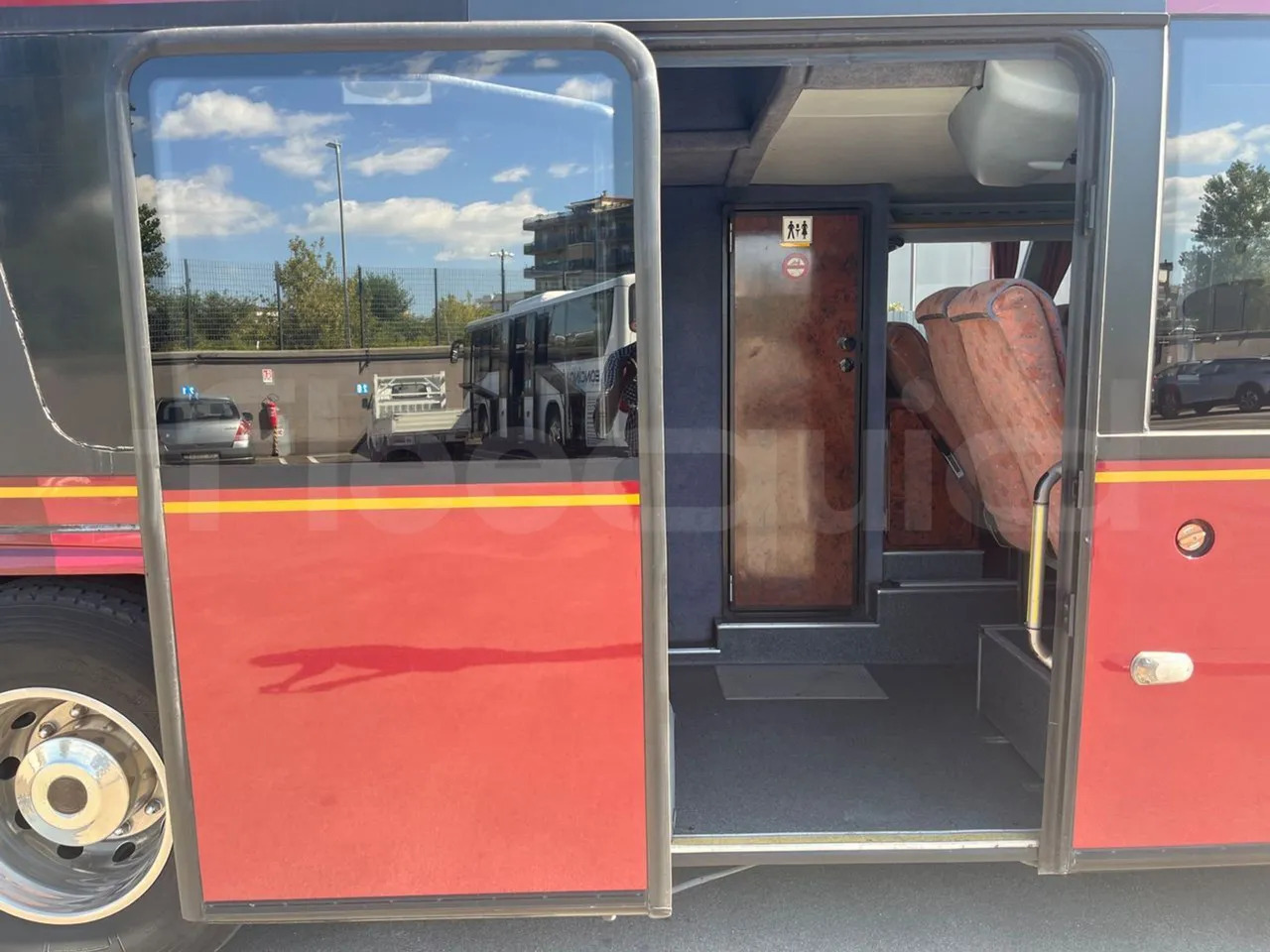 Locação financeira de  Neoplan 1122/3 Neoplan 1122/3: foto 17