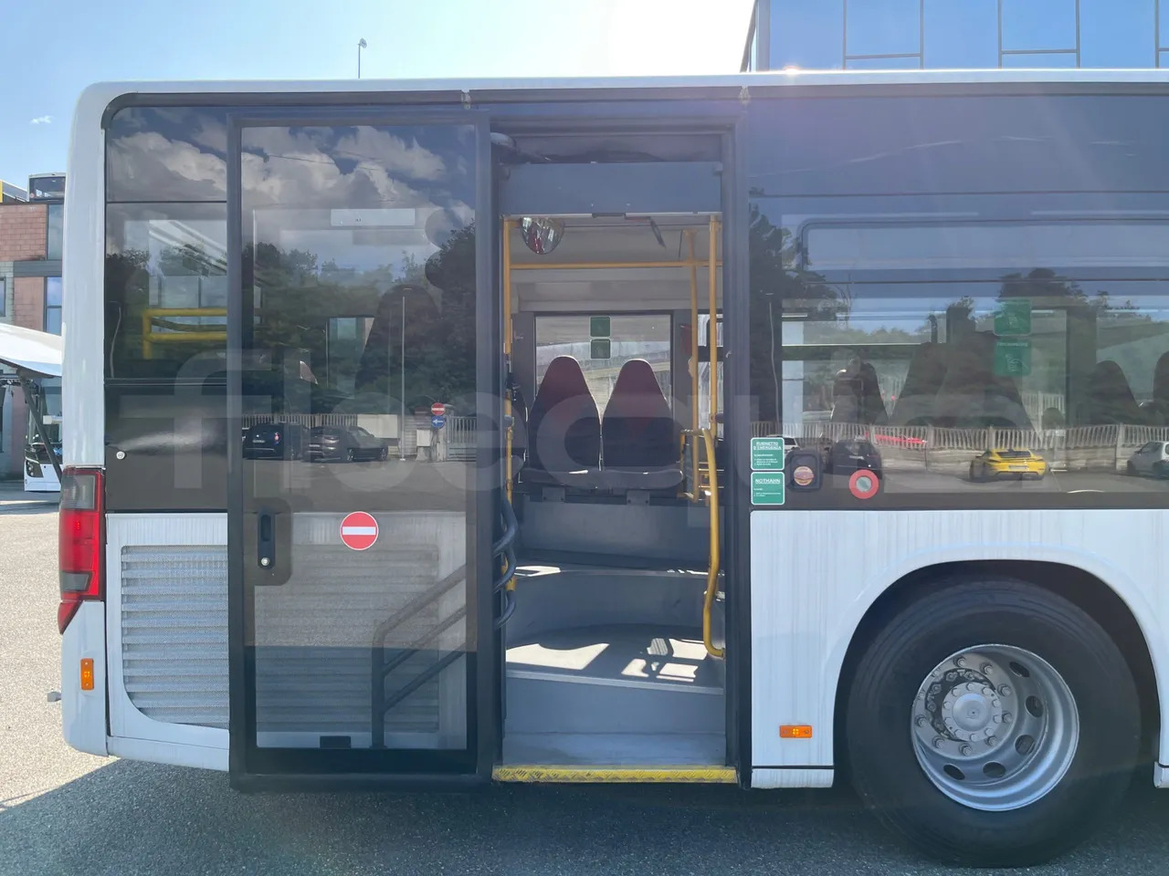 Ônibus urbano Setra S415: foto 13