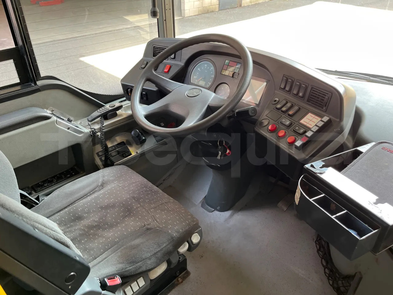 Ônibus urbano Setra S415: foto 20