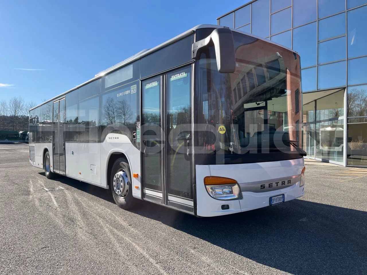 Setra S415 - Ônibus suburbano: foto 1 Setra S415 - Ônibus suburbano: foto 1