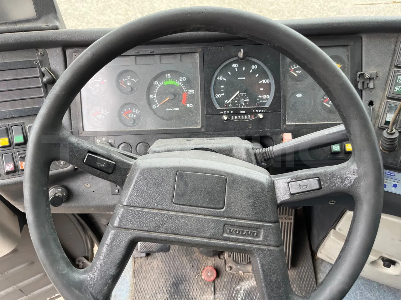 Volvo B12 - Autocarro: foto 3 Volvo B12 - Autocarro: foto 3