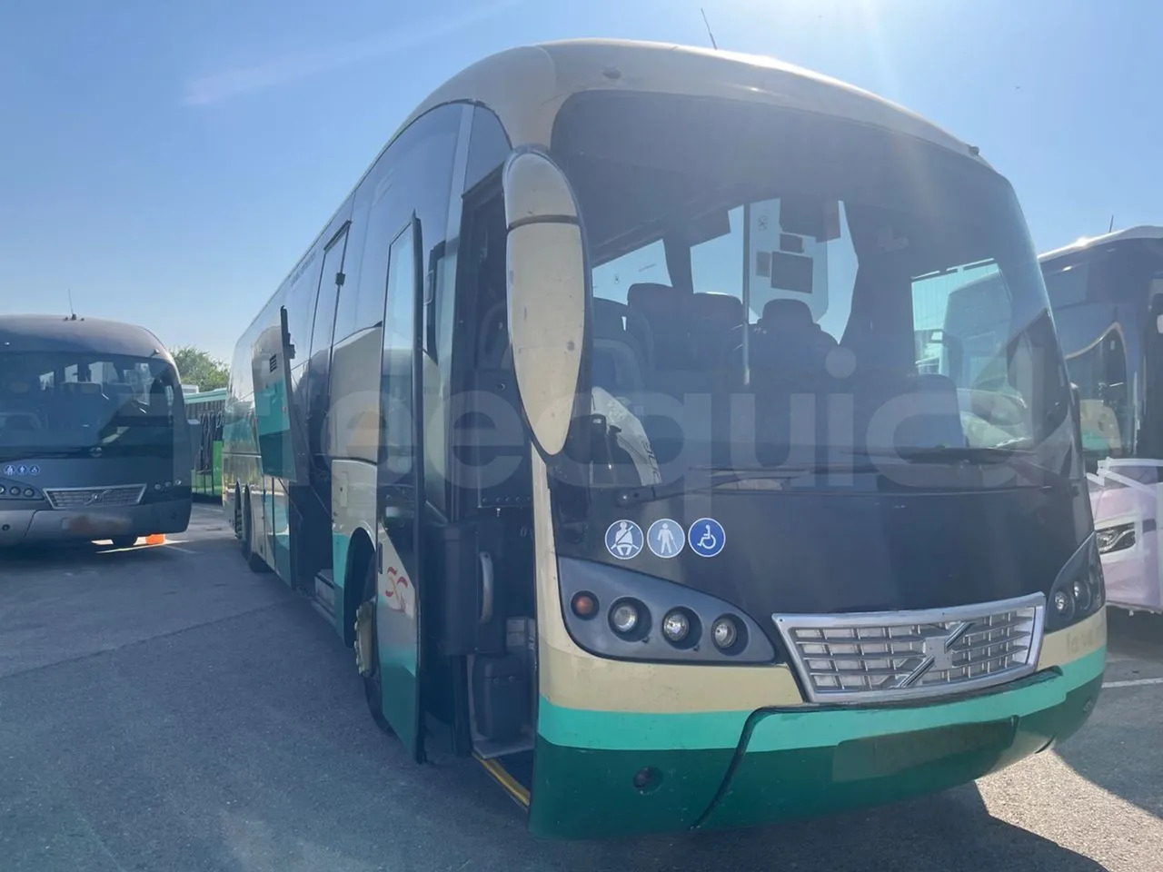 Volvo B12B - Autocarro: foto 1 Volvo B12B - Autocarro: foto 1