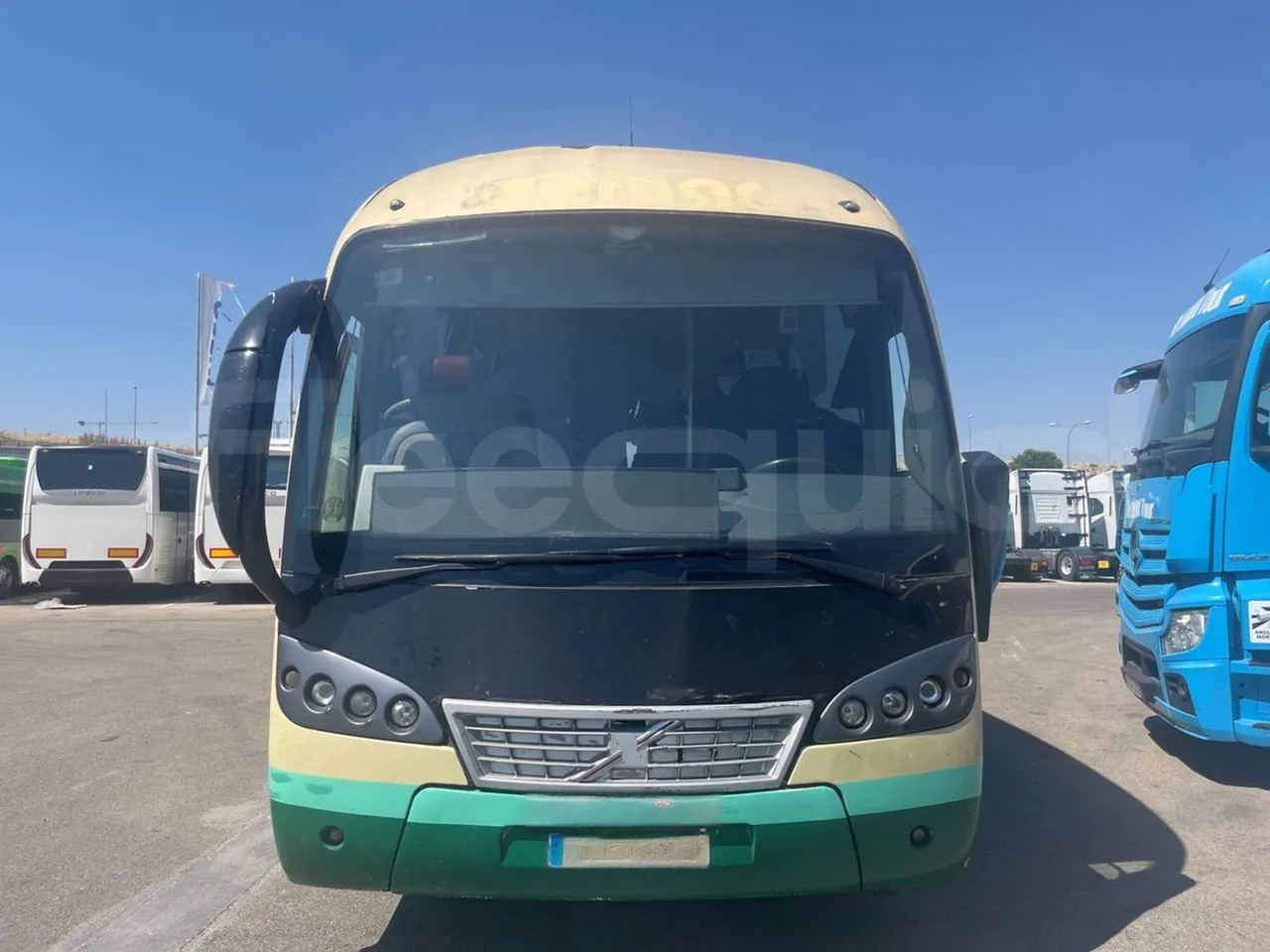 Volvo B12B - Autocarro: foto 2 Volvo B12B - Autocarro: foto 2