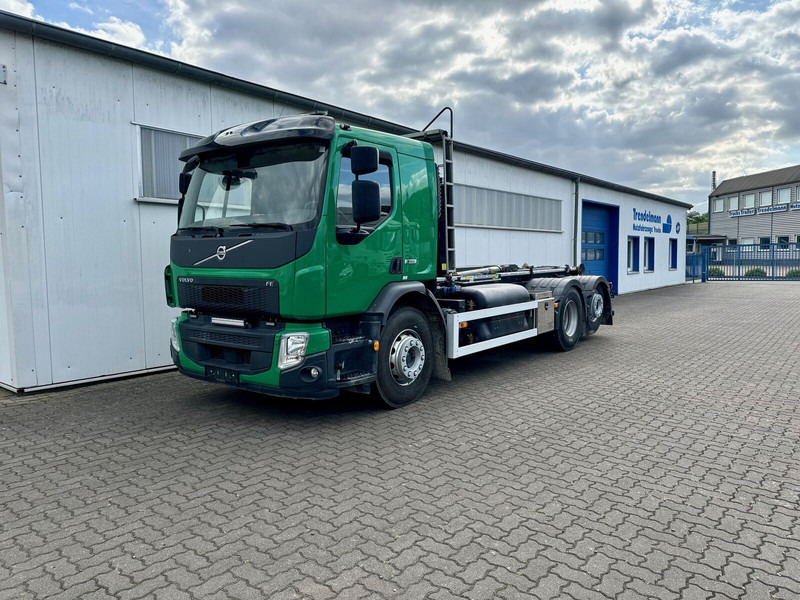 Volvo FE 330 6x2 Hooklift Joab 20 to 5400 mm Lenkachse - Camião polibenne: foto 1 Volvo FE 330 6x2 Hooklift Joab 20 to 5400 mm Lenkachse - Camião polibenne: foto 1