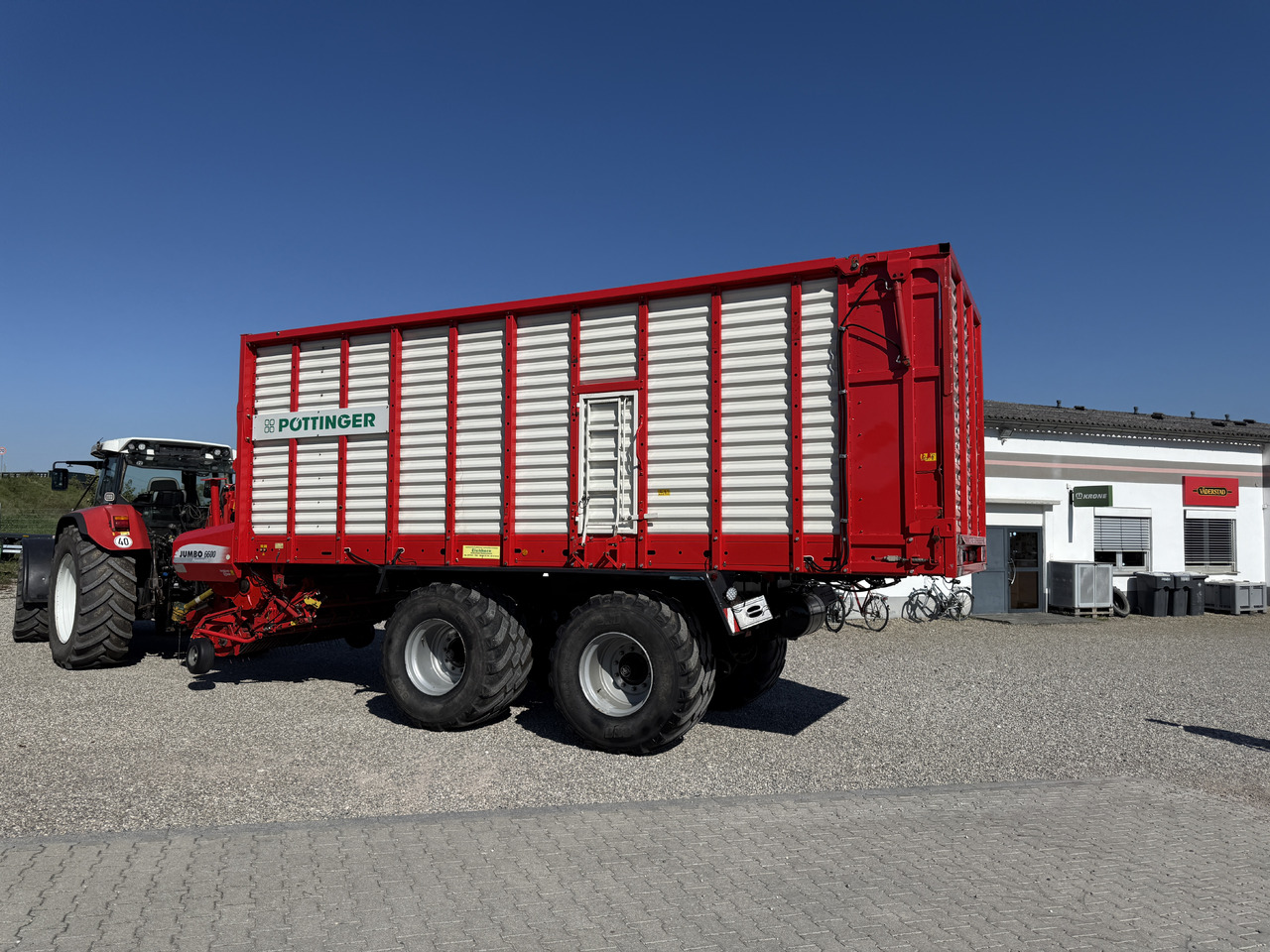PÖTTINGER Jumbo 6600 L - Carreta para Plataforma de Colheitadeira: foto 1 PÖTTINGER Jumbo 6600 L - Carreta para Plataforma de Colheitadeira: foto 1