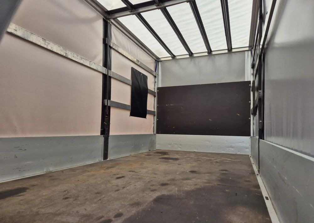 Iveco 35C15 3.0 150KM, Burto-Plandeka - Carrinha de lona: foto 4 Iveco 35C15 3.0 150KM, Burto-Plandeka - Carrinha de lona: foto 4