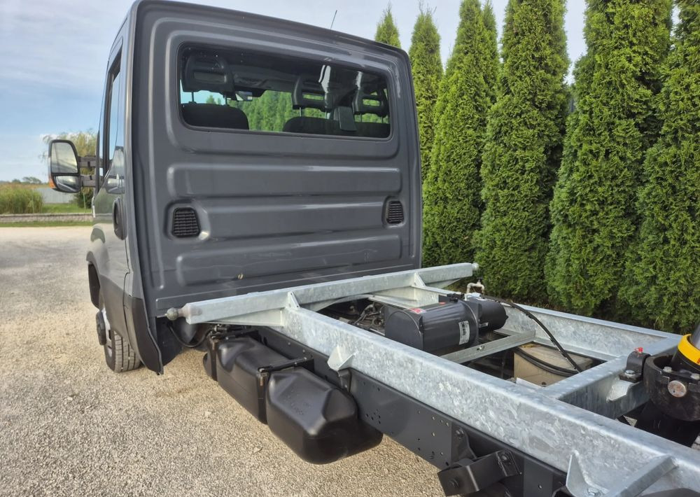 Iveco 35C15 3.0 150KM - Carrinha basculante: foto 4 Iveco 35C15 3.0 150KM - Carrinha basculante: foto 4