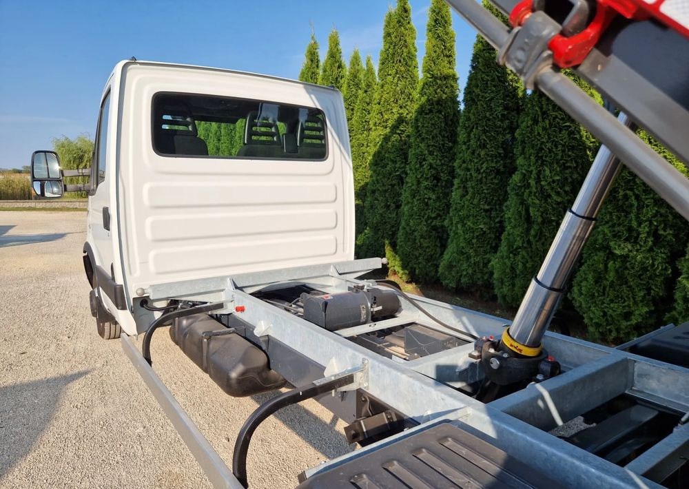 Iveco 35C15 3.0 - Carrinha basculante: foto 5 Iveco 35C15 3.0 - Carrinha basculante: foto 5