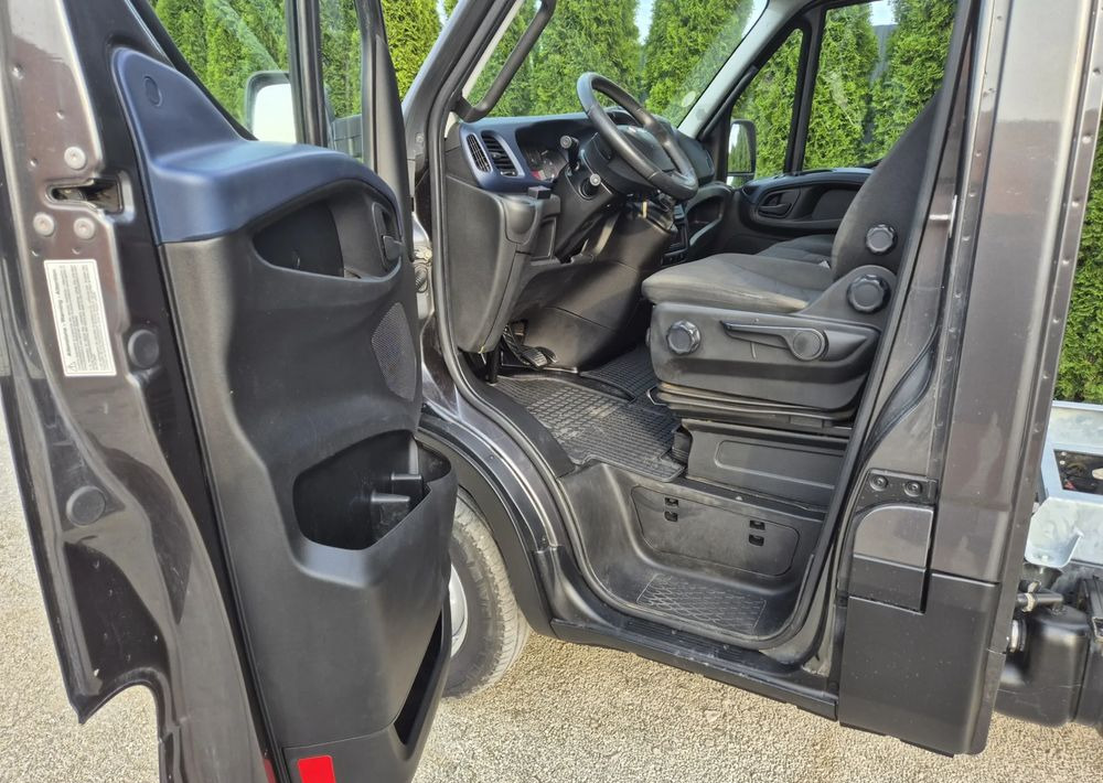 Iveco 35C18 3.0 180KM - Carrinha basculante: foto 5 Iveco 35C18 3.0 180KM - Carrinha basculante: foto 5