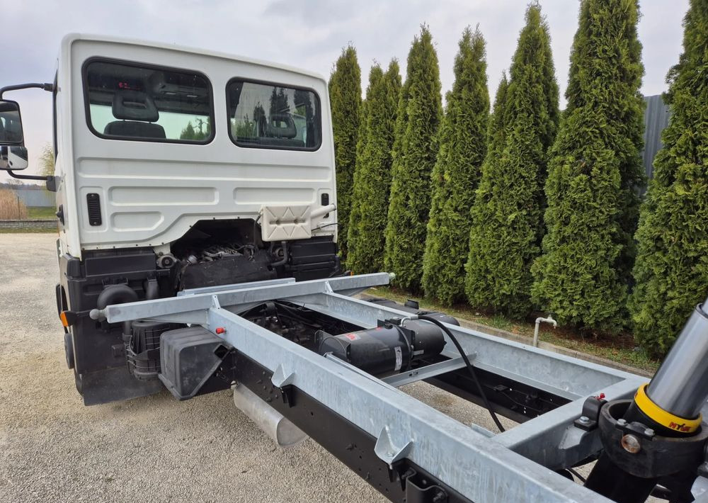 Nissan ATLEON 3.0 150KM Wywrotka 3-stronna - Carrinha basculante: foto 5 Nissan ATLEON 3.0 150KM Wywrotka 3-stronna - Carrinha basculante: foto 5