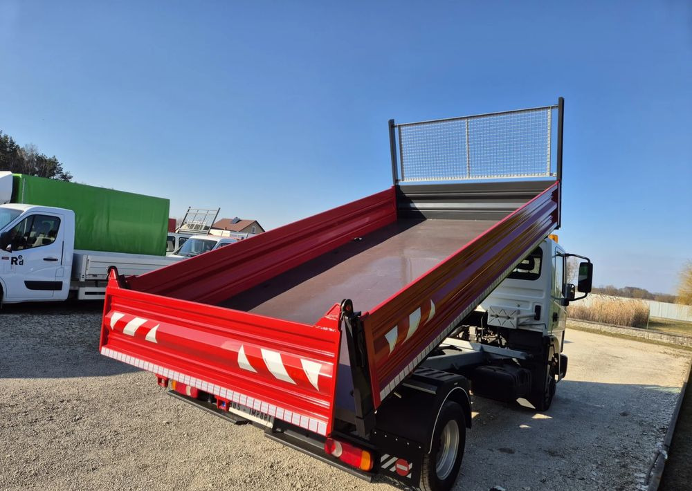 Nissan Atleon 56.13 3.0 130KM - Carrinha basculante: foto 4 Nissan Atleon 56.13 3.0 130KM - Carrinha basculante: foto 4