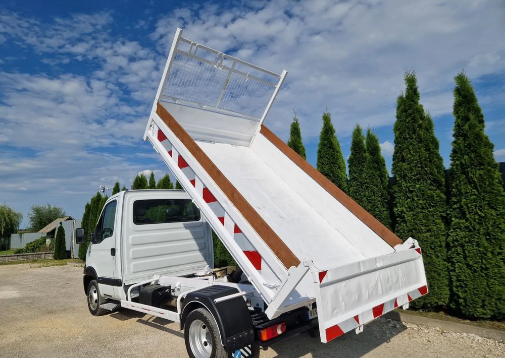 Renault Mascott 3.0 DXI - Carrinha basculante: foto 3 Renault Mascott 3.0 DXI - Carrinha basculante: foto 3