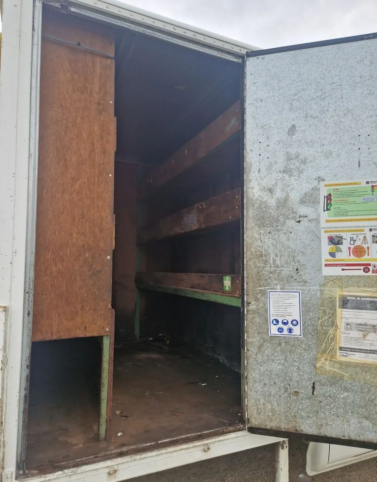 Skrzynia ładunkowa Sygnalizacja świetlna koguty Roboty drogowe, stan idealny! - Carroçaria de caixa aberta: foto 4 Skrzynia ładunkowa Sygnalizacja świetlna koguty Roboty drogowe, stan idealny! - Carroçaria de caixa aberta: foto 4