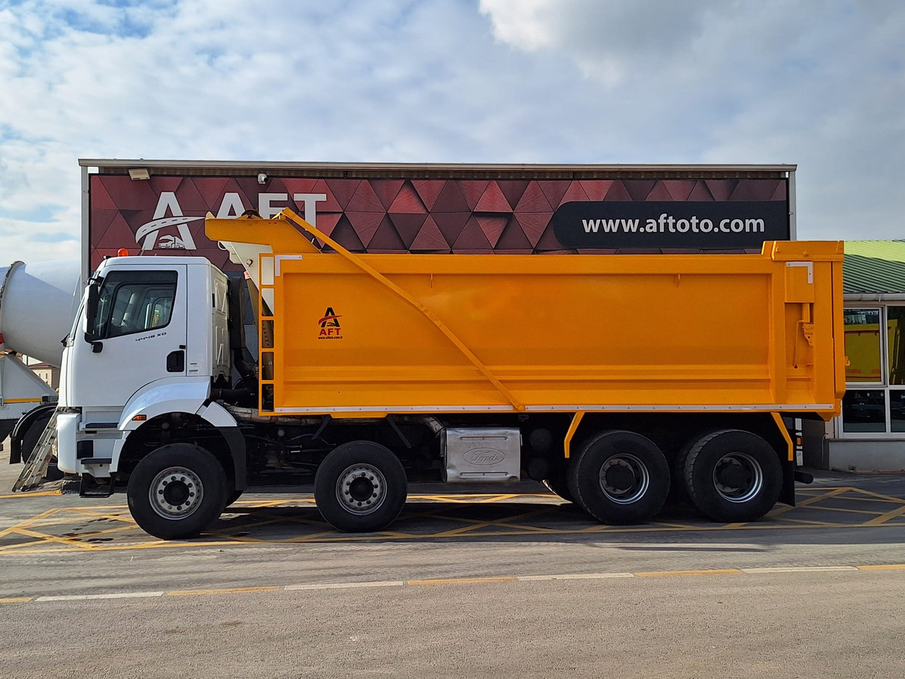 FORD 4445 XD - Camião basculante: foto 5 FORD 4445 XD - Camião basculante: foto 5