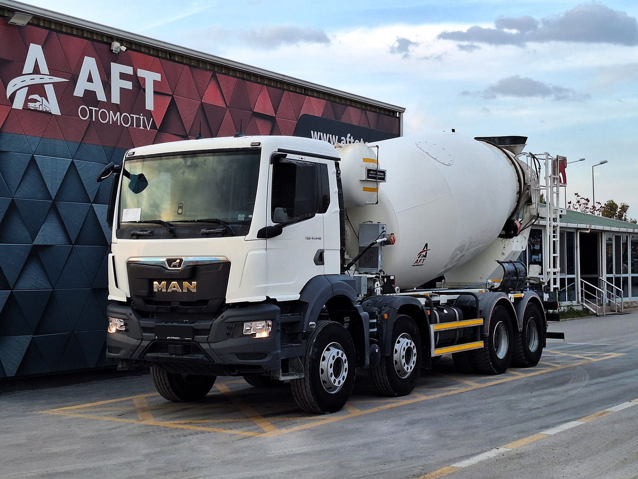 MAN TGS 41.440 - Camião betoneira: foto 1 MAN TGS 41.440 - Camião betoneira: foto 1