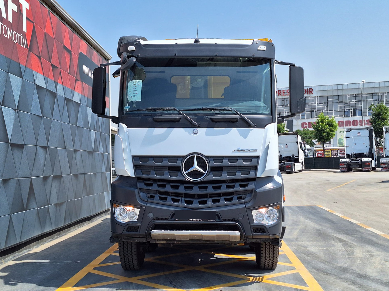MERCEDES-BENZ AROCS 4148 - Camião basculante: foto 2 MERCEDES-BENZ AROCS 4148 - Camião basculante: foto 2