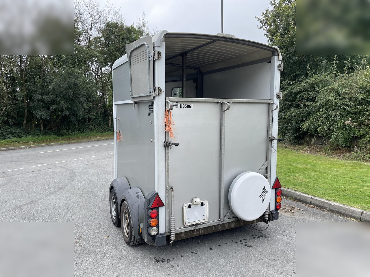 2012 IFOR WILLIAMS HB506 - Reboque para cavalos: foto 2 2012 IFOR WILLIAMS HB506 - Reboque para cavalos: foto 2