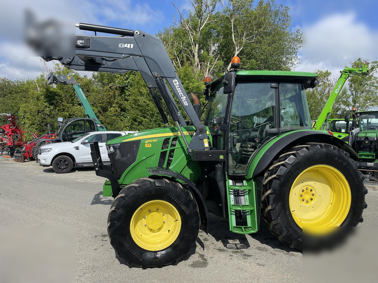 2015 JOHN DEERE 6110RC - Trator: foto 1 2015 JOHN DEERE 6110RC - Trator: foto 1