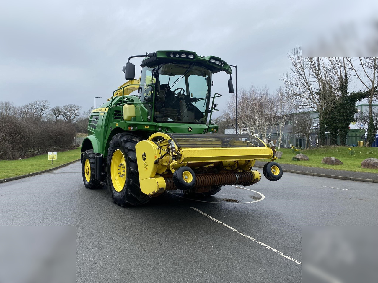 2020 JOHN DEERE 8600 - Picadora de forragem automotriz: foto 3 2020 JOHN DEERE 8600 - Picadora de forragem automotriz: foto 3