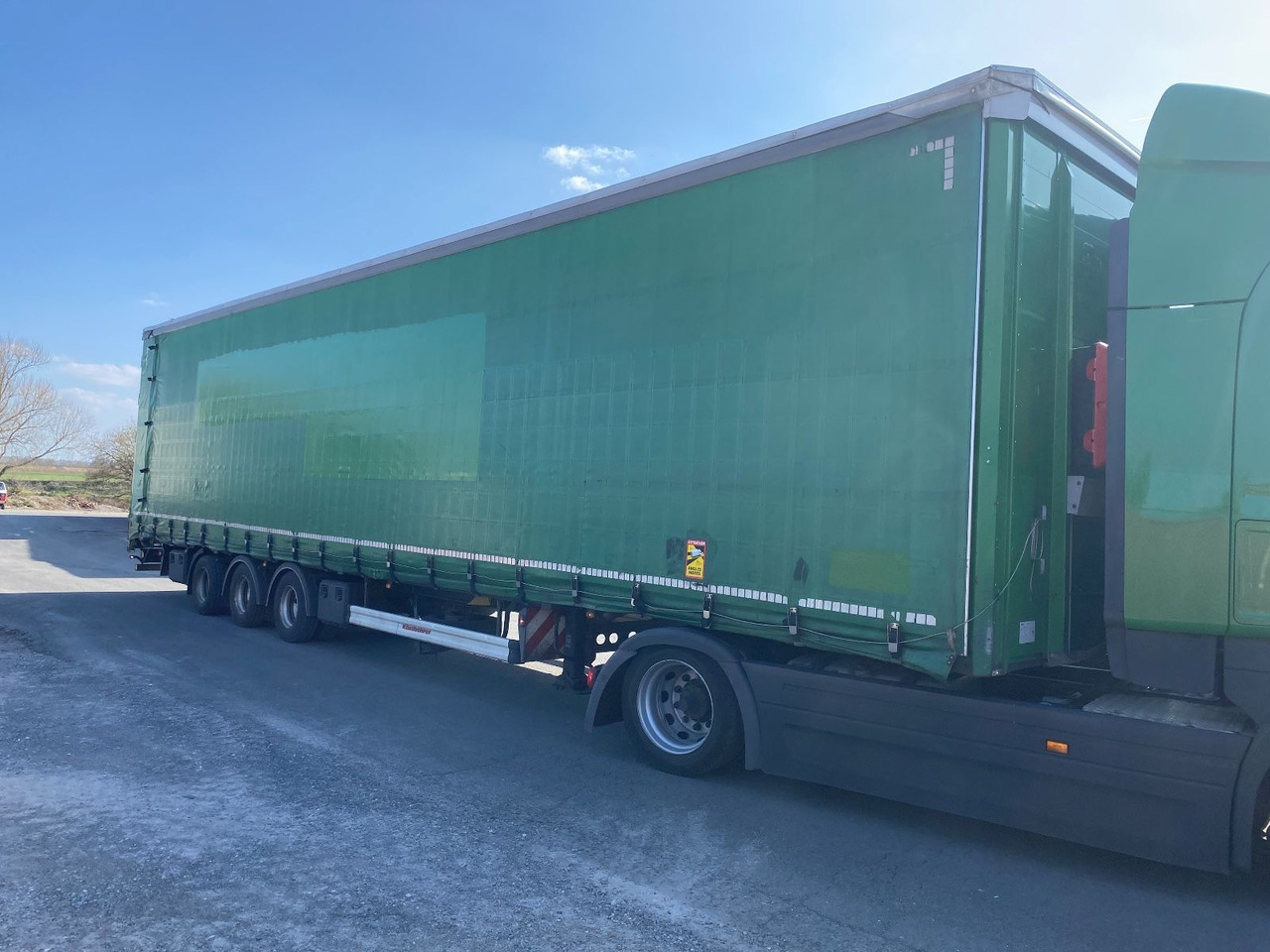Kässbohrer 3-achs Mega/verbreiterbar + Rollboden Aircargo!! - Semi-reboque de lona: foto 1 Kässbohrer 3-achs Mega/verbreiterbar + Rollboden Aircargo!! - Semi-reboque de lona: foto 1