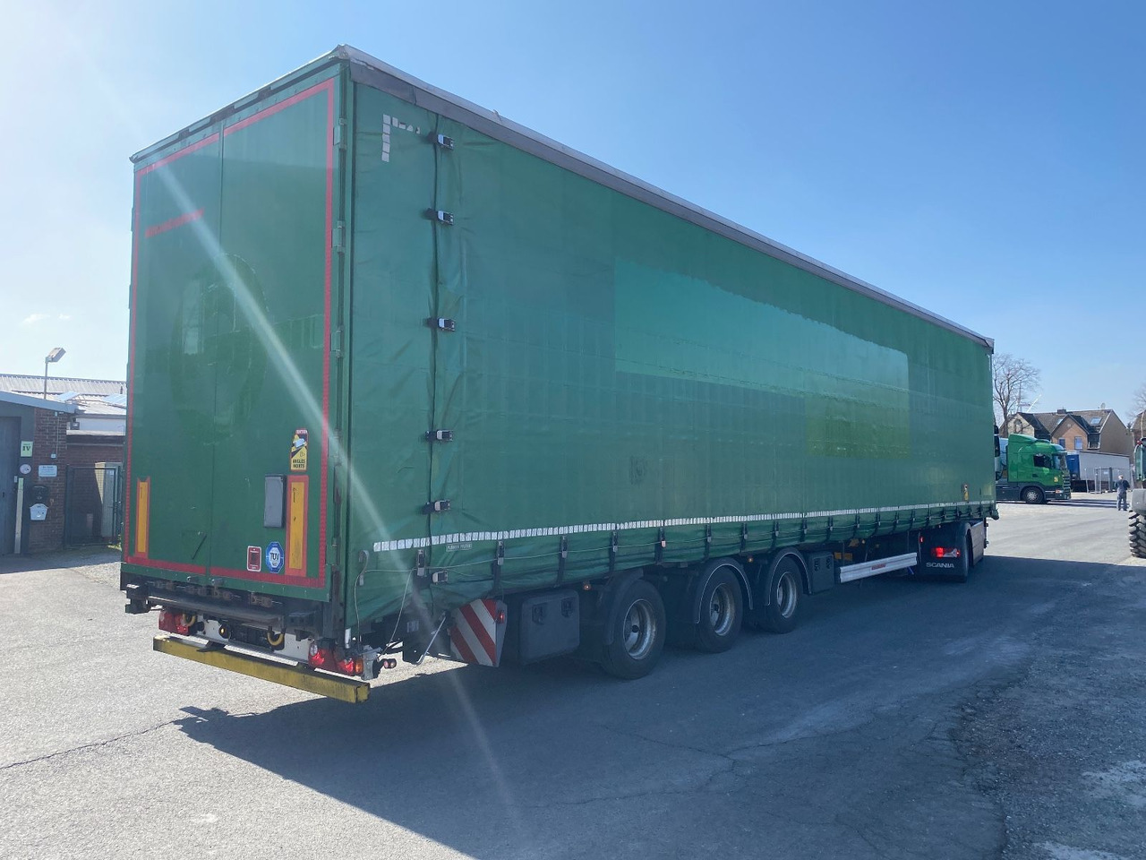 Kässbohrer 3-achs Mega/verbreiterbar + Rollboden Aircargo!! - Semi-reboque de lona: foto 2 Kässbohrer 3-achs Mega/verbreiterbar + Rollboden Aircargo!! - Semi-reboque de lona: foto 2