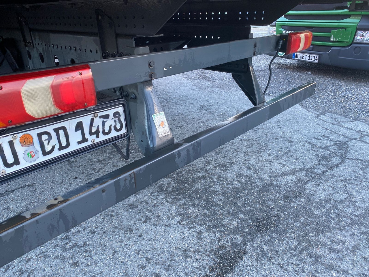 Mercedes-Benz 1221 Pritschenwagen /Rungen/Stahltransporte - Camião de lona: foto 5 Mercedes-Benz 1221 Pritschenwagen /Rungen/Stahltransporte - Camião de lona: foto 5