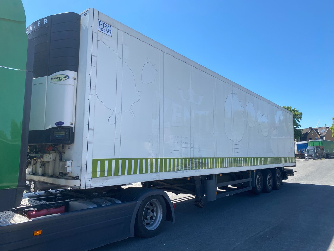 Schmitz Cargobull Carrier 1850 MT/ Doppelstock/Trennwand/ 2,75 m - Semi-reboque frigorífico: foto 4 Schmitz Cargobull Carrier 1850 MT/ Doppelstock/Trennwand/ 2,75 m - Semi-reboque frigorífico: foto 4
