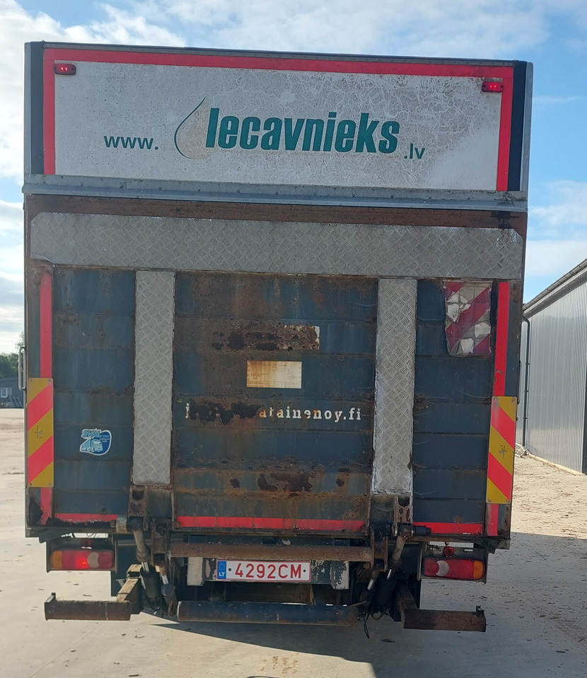 VOLVO FL240 - Camião furgão: foto 3 VOLVO FL240 - Camião furgão: foto 3