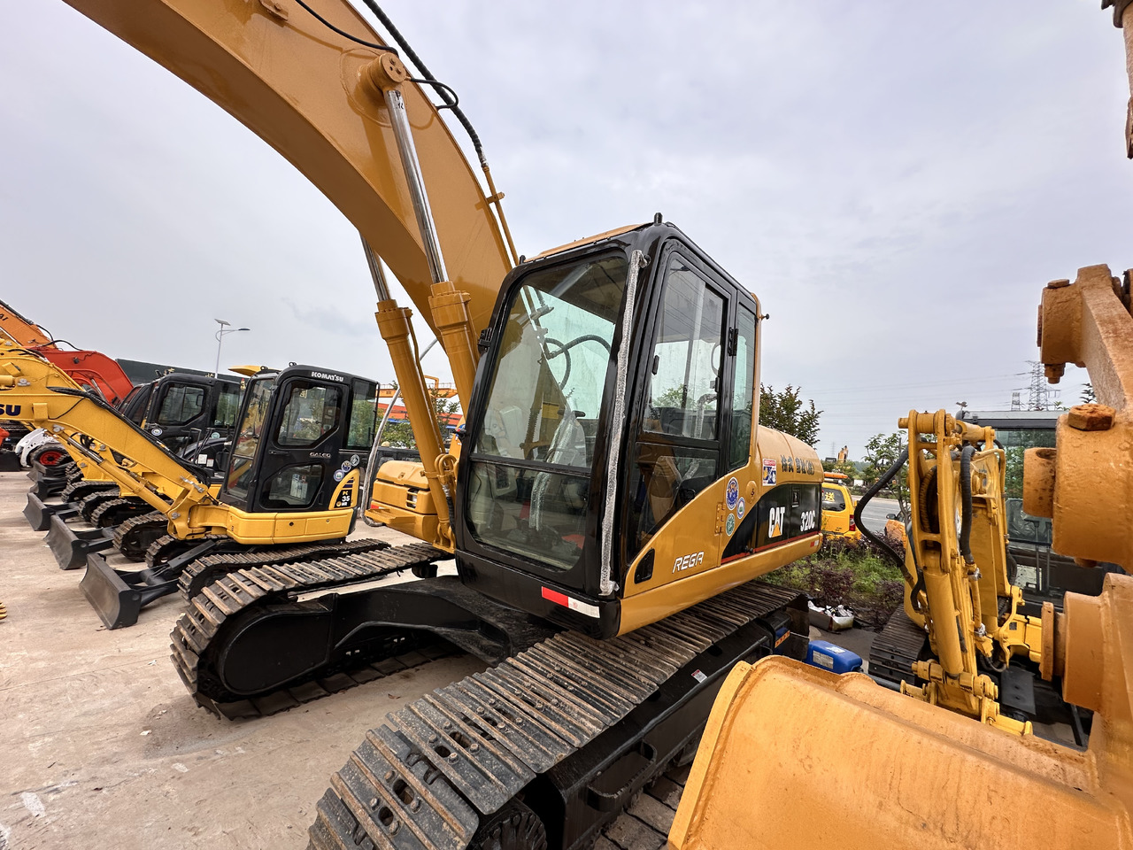 CATERPILLAR 320CL used excavator good condition for sale - Escavadora de rastos: foto 4 CATERPILLAR 320CL used excavator good condition for sale - Escavadora de rastos: foto 4