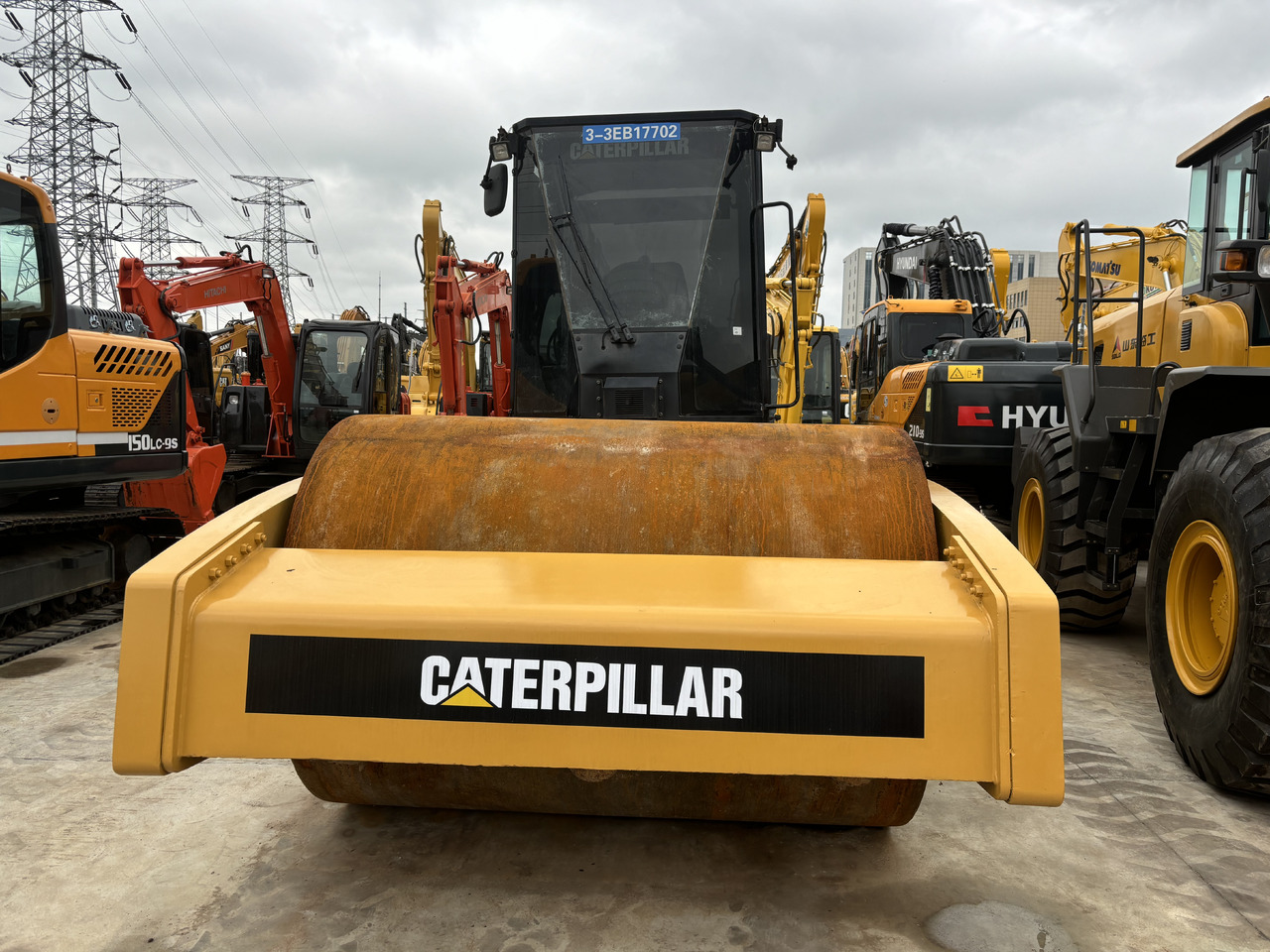 CATERPILLAR CS76 road roller Road construction - Compactador de asfalto: foto 1 CATERPILLAR CS76 road roller Road construction - Compactador de asfalto: foto 1