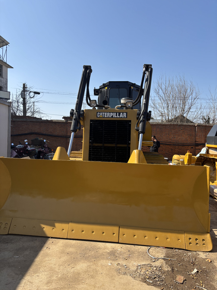 CATERPILLAR D7G - Buldôzer: foto 2 CATERPILLAR D7G - Buldôzer: foto 2