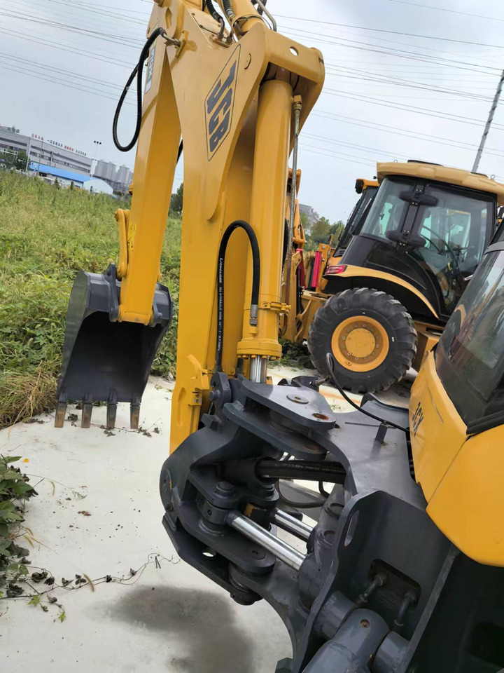 JCB 3CX backhoe loader TLB versatile machine multiple attachment options - Retroescavadeira: foto 2 JCB 3CX backhoe loader TLB versatile machine multiple attachment options - Retroescavadeira: foto 2