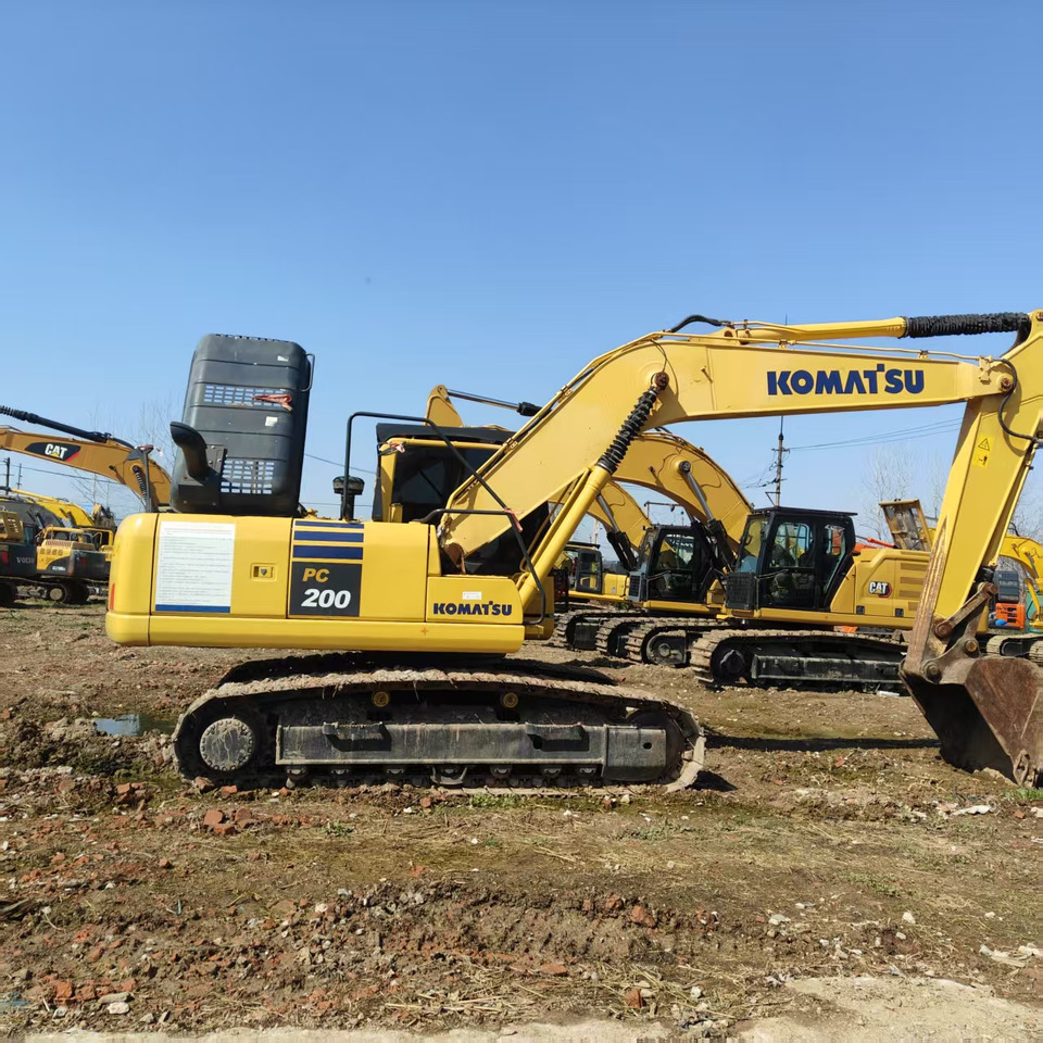 KOMATSU pc200 hot sale - Escavadora de rastos: foto 5 KOMATSU pc200 hot sale - Escavadora de rastos: foto 5