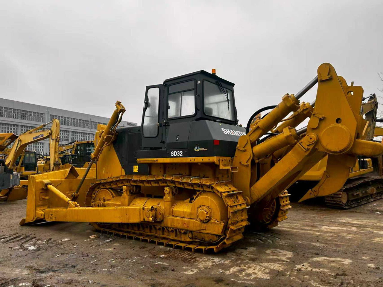 SHANTUI SD32 used bulldozer famous china brand for sale - Buldôzer: foto 4 SHANTUI SD32 used bulldozer famous china brand for sale - Buldôzer: foto 4