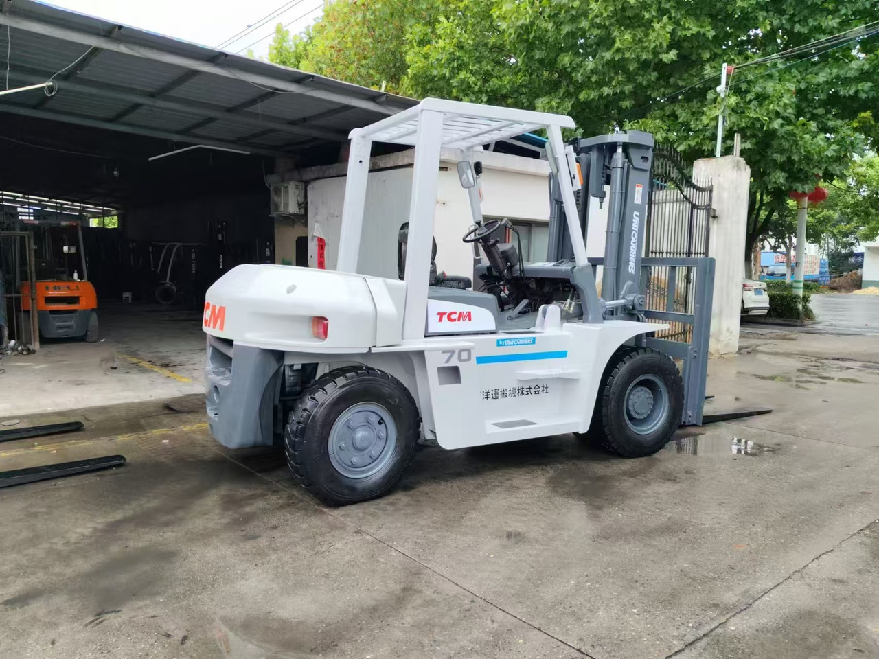 TCM FD70 japan brand 7 ton forklift used Customizable mast clamp side shift - Empilhador a diesel: foto 4 TCM FD70 japan brand 7 ton forklift used Customizable mast clamp side shift - Empilhador a diesel: foto 4
